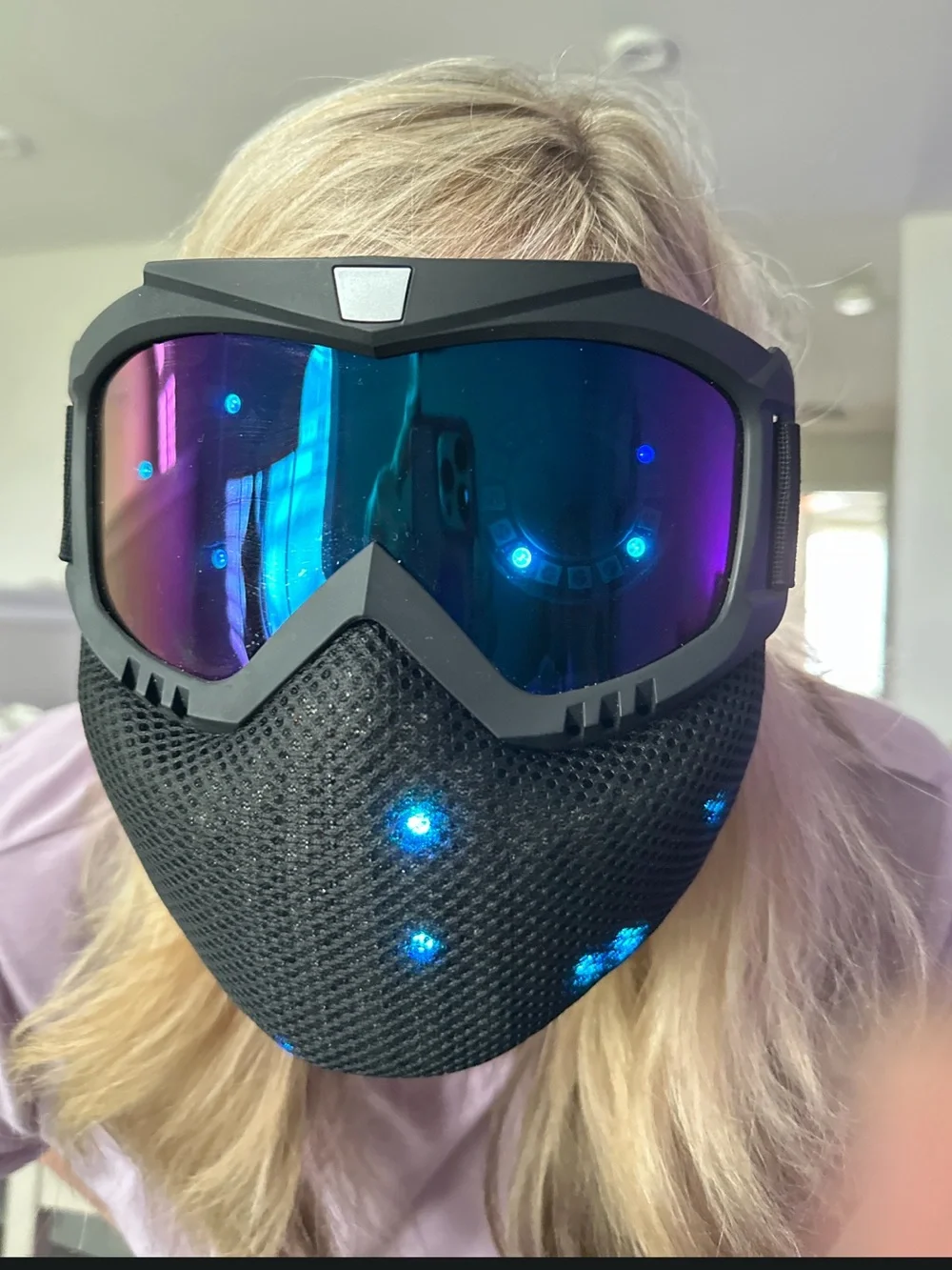 Qudi Programmable Interactive LED Mask 1 (Black) – Excellent Condition